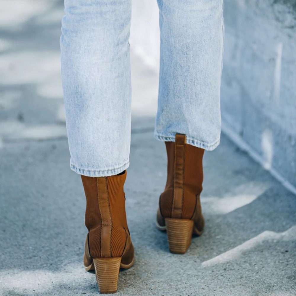 Jocelyn Brown Heeled Booties - Picture 11 of 16